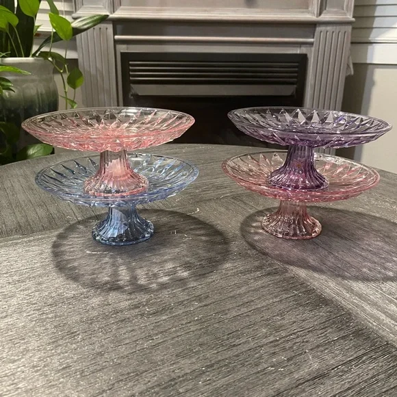 NWT Mini Glass Cake Tiers/ Cake Stands - Picture 3 of 3